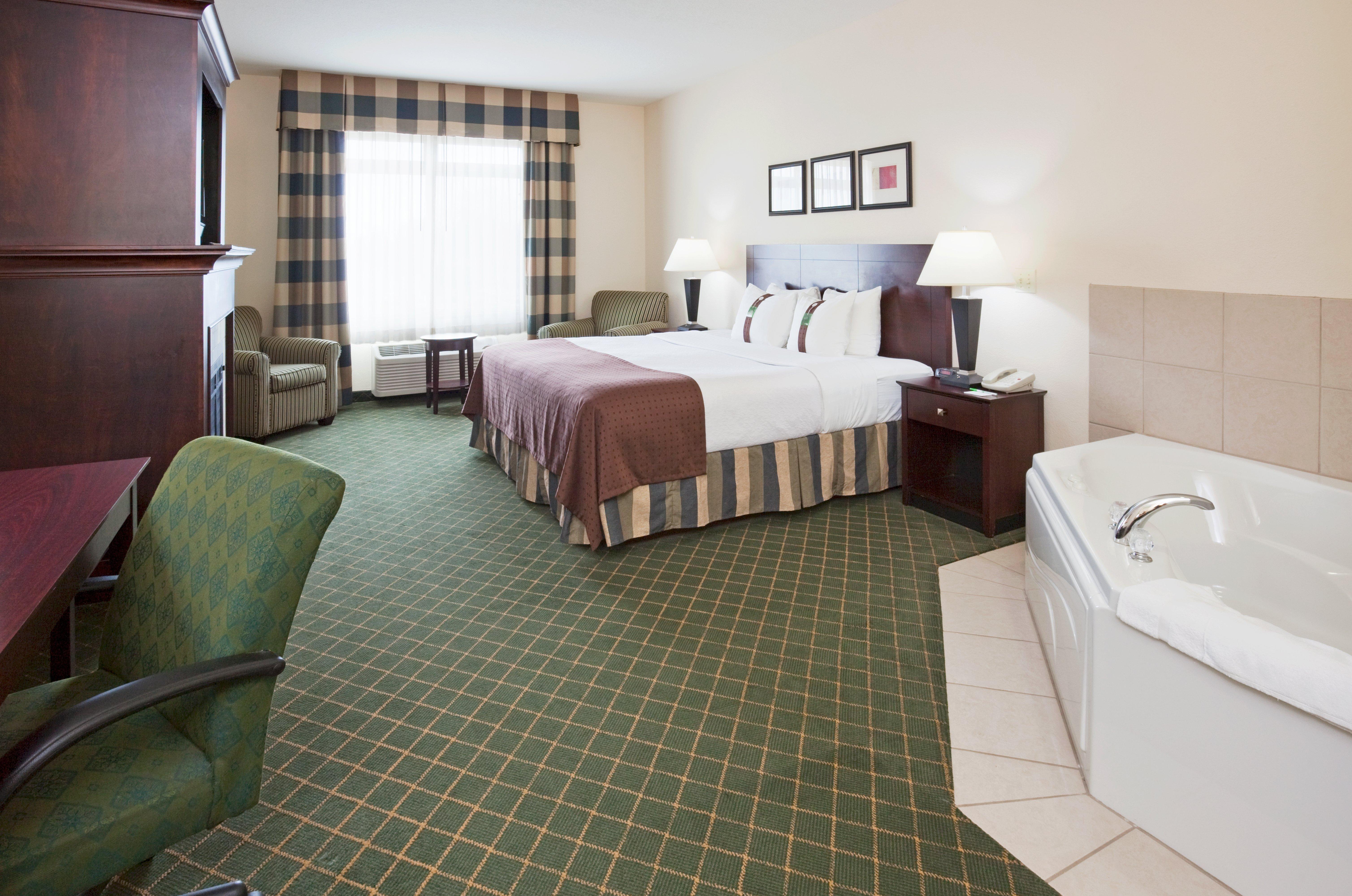 Holiday Inn Conference Center Marshfield, An Ihg Hotel Exterior foto