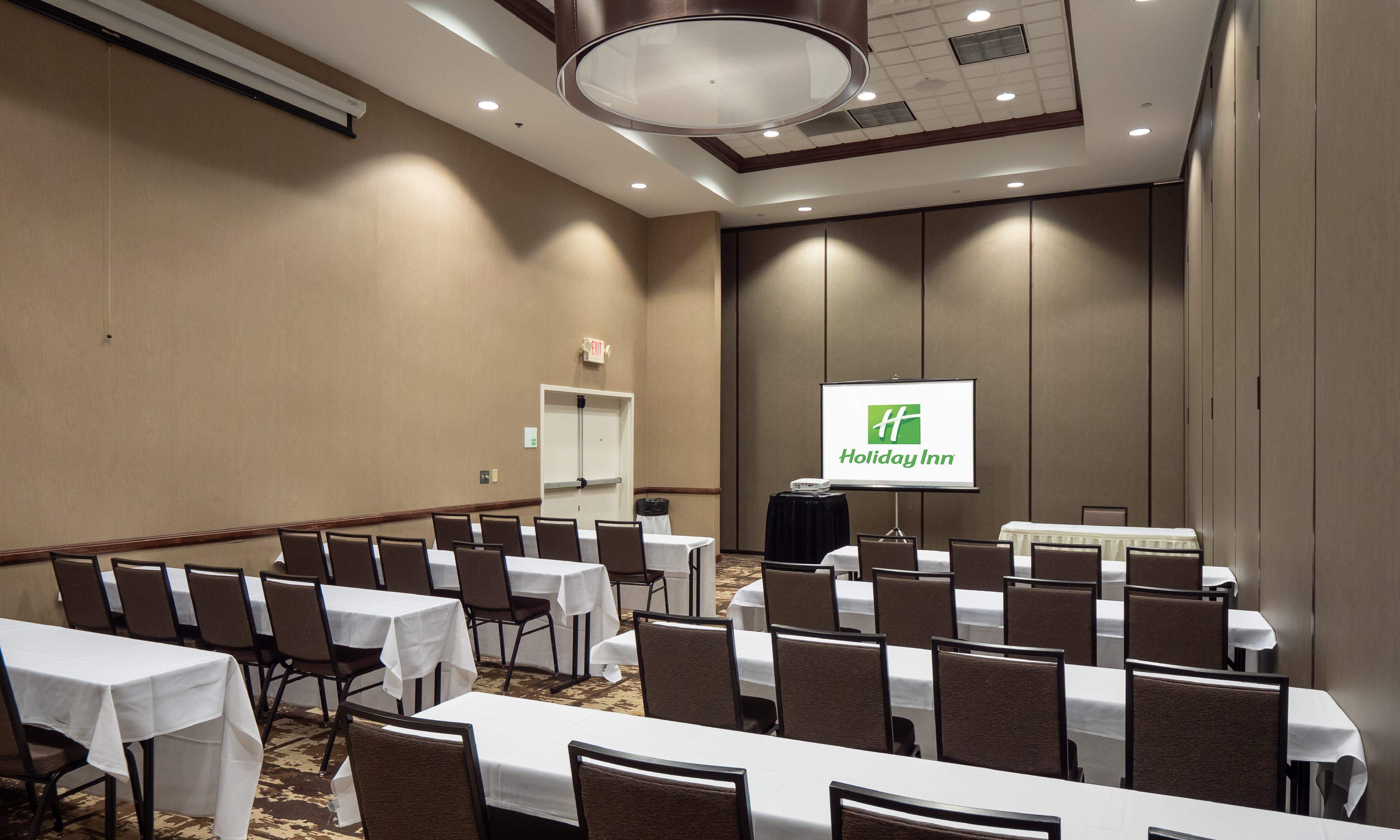 Holiday Inn Conference Center Marshfield, An Ihg Hotel Exterior foto