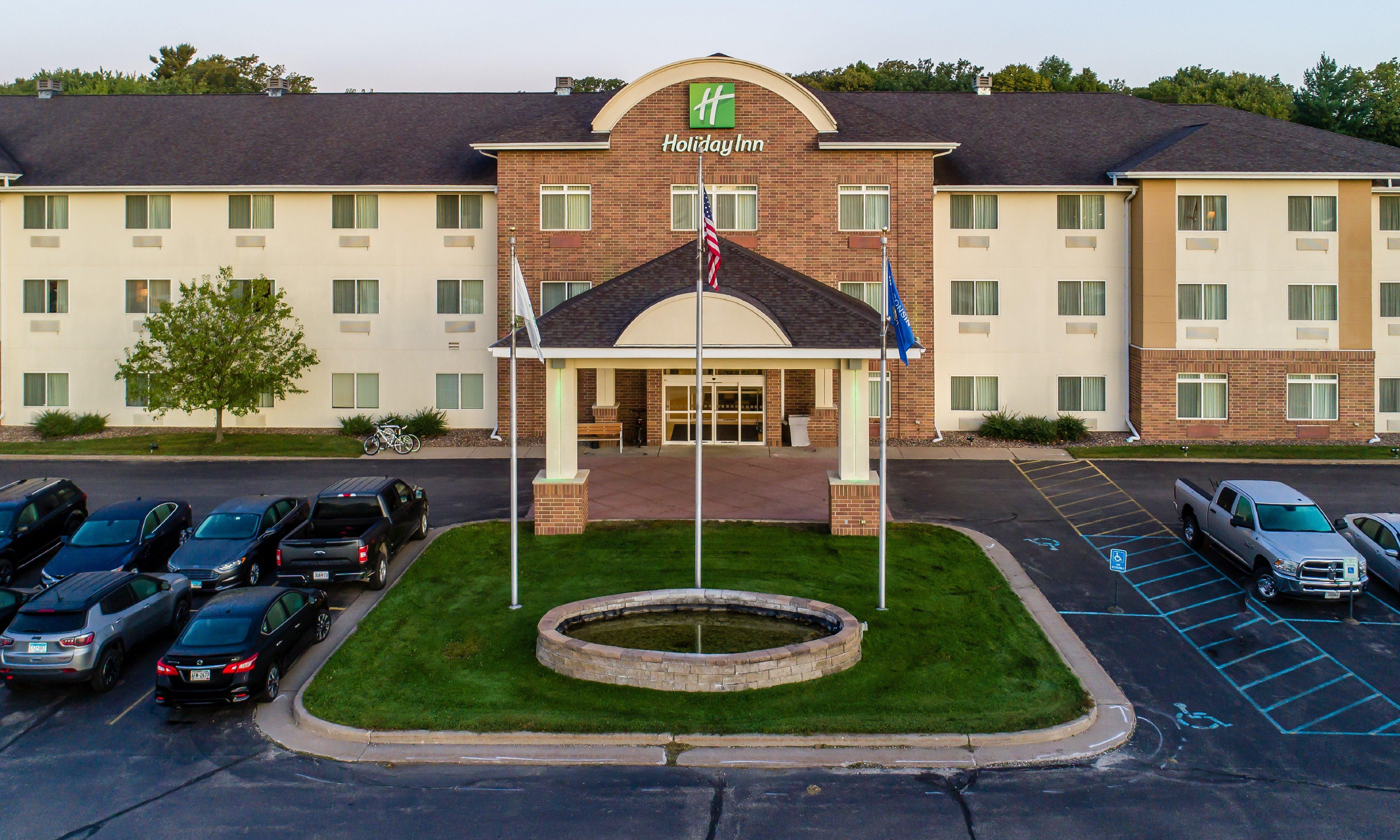 Holiday Inn Conference Center Marshfield, An Ihg Hotel Exterior foto